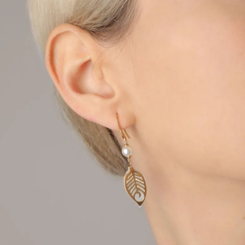 Pearl Drop Earrings|Majorica Dafne Earrings With Hanging Mother-Of-Pearl Leaves