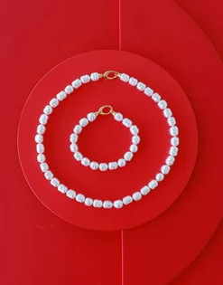 Golden Bracelets|Majorica Gold-Plated Silver Agora Baroque White Pearl Bracelet