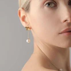 Pearl Drop Earrings|Majorica Gold-Plated Silver Clover And Pearl Ayanti Earrings
