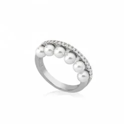 Medium-Sized Rings|Majorica Ring Exquisite Sophisticated