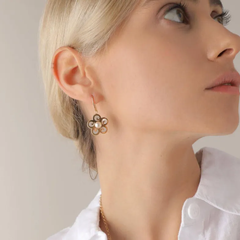 Pearl Drop Earrings|Majorica Short Roxana Earrings With A Hook And Mother-Of-Pearl